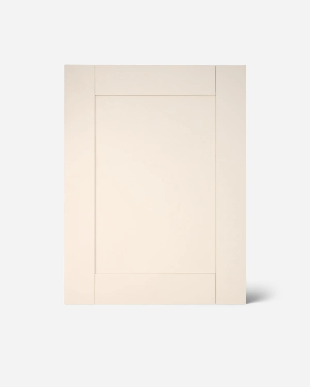 Ancho Shaker cabinet door in Karat Beige, 2 in (50 mm) frame