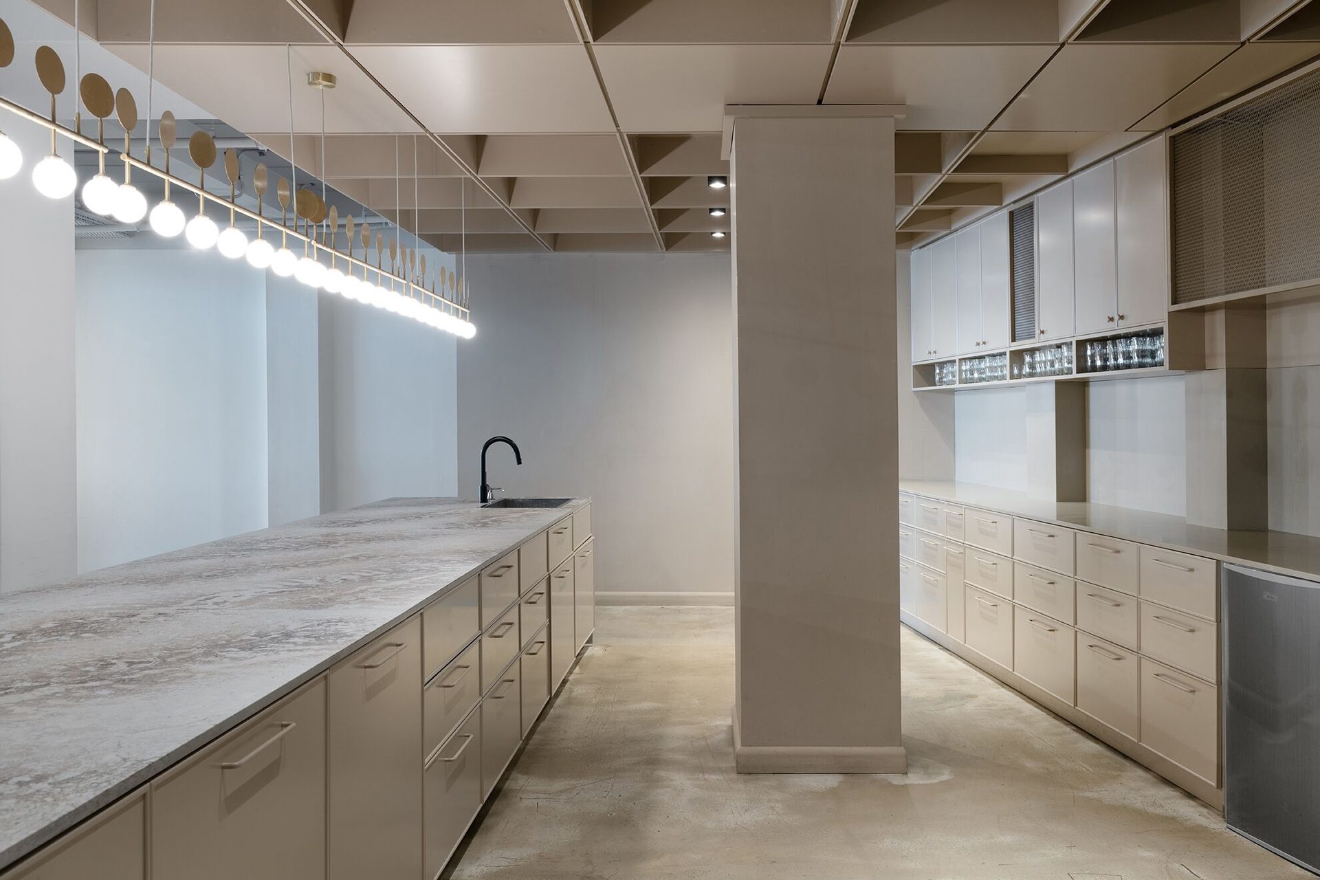 PLAYSTUDIOS Corporate Architecture Kitchen Project